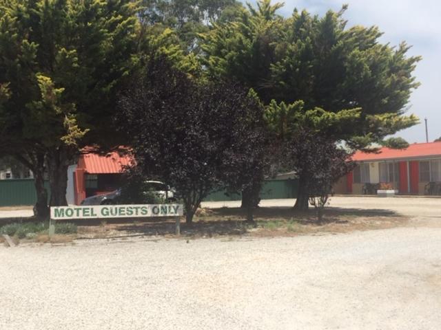 Governors Hill Motel Goulburn Esterno foto
