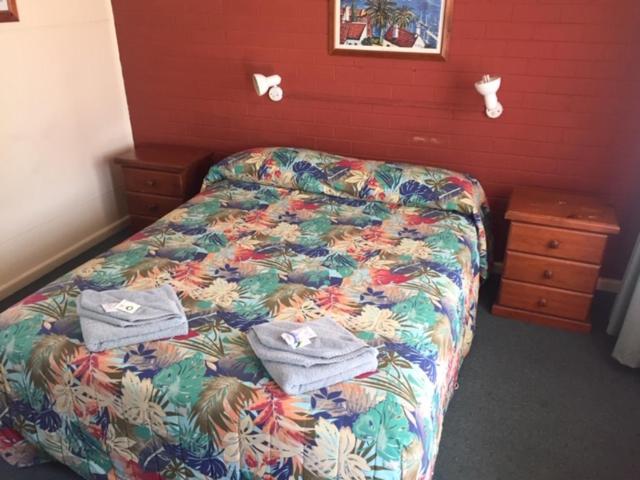 Governors Hill Motel Goulburn Esterno foto